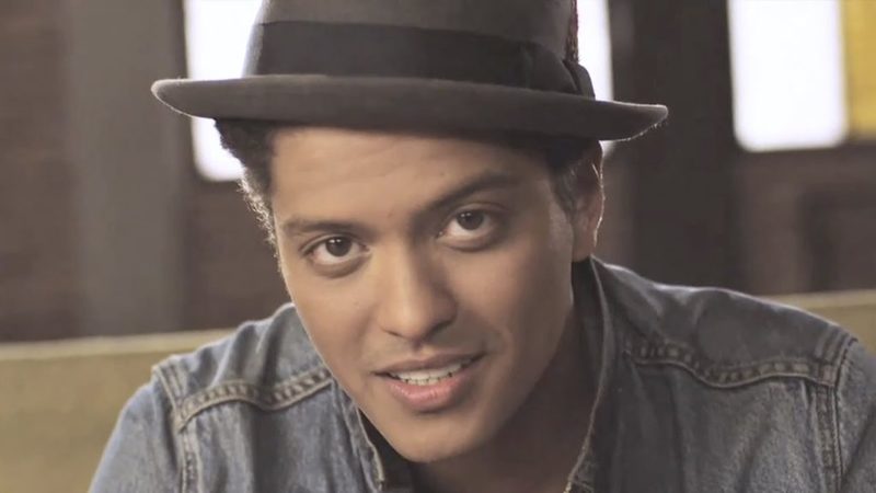 Famosos que se cambiaron el nombre: ¿adivinarías cuál es el de verdad? bruno-mars