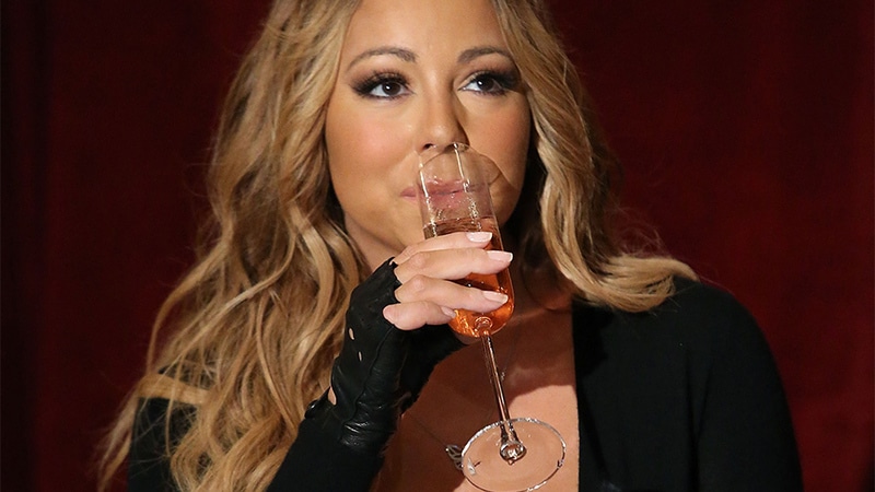 Tras el escándalo de Times Square en Fin de Año, Mariah Carey anuncia su retirada