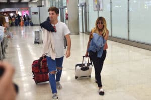 Chabelita Pantoja y Alejandro Albalá en el aeropuerto de Madrid Barajas. 05/10/2016