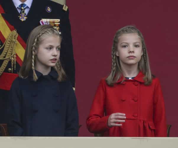 LOS REYES PRESIDEN EL DESFILE DEL DIA DE LA HISPANIDAD