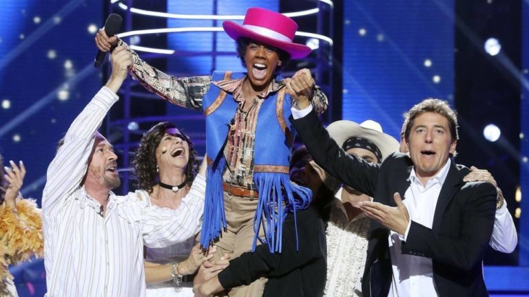 Beatriz Luengo arrasa en <i></noscript>Tu cara me suena</i> y gana la primera gala