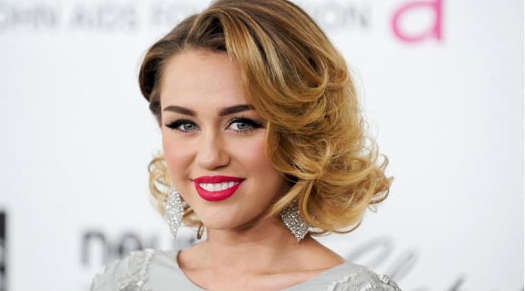 La pregunta que Miley Cyrus no deja de hacerse: ¿Será niño o niña?