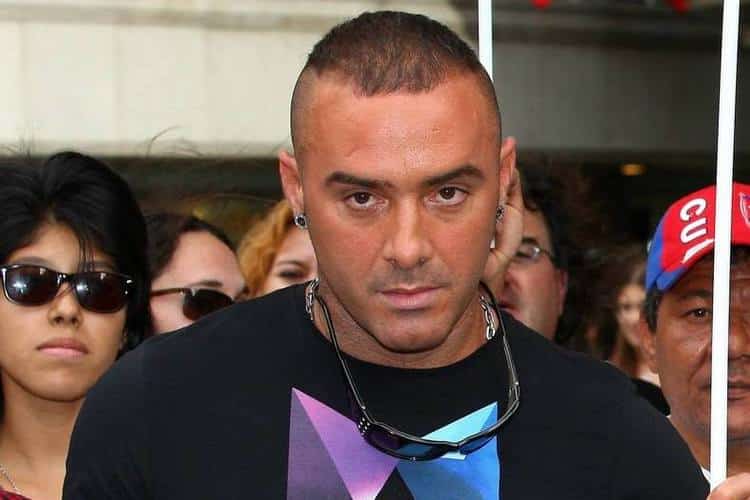 Exclusiva: El lado oscuro de Dinio, drogas, amenazas y prostitución