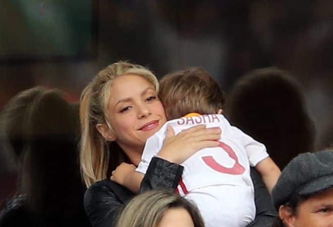 El hijo pequeño de Shakira y Piqué, Sasha, ya se encuentra en casa tras dos semanas ingresado