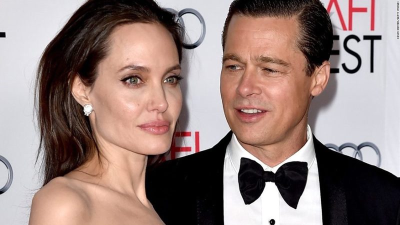 Angelina Jolie, entre lágrimas: "Mis hijos, Brad y yo somos una familia y siempre lo seremos"