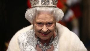 La desgracia de su mala suerte: Ya es oficial, a la reina Isabel II de Inglaterra la ha mirado un tuerto