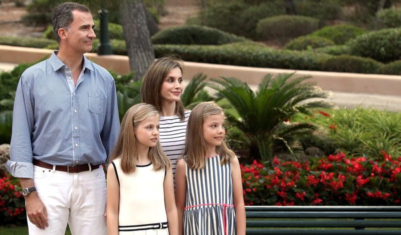 Los Reyes Felipe VI y Letizia, y sus hijas Leonor y Sofía, duda en Mallorca en Semana Santa por una crisis