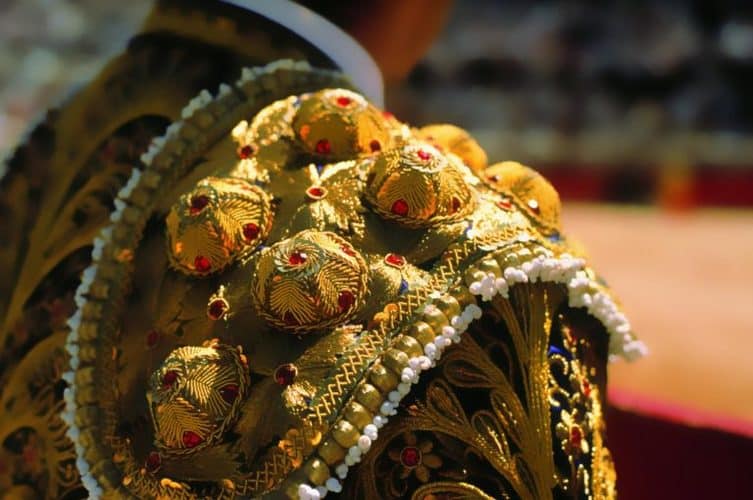 La lista definitiva para desenmascarar al misterioso torero infiel de Sálvame