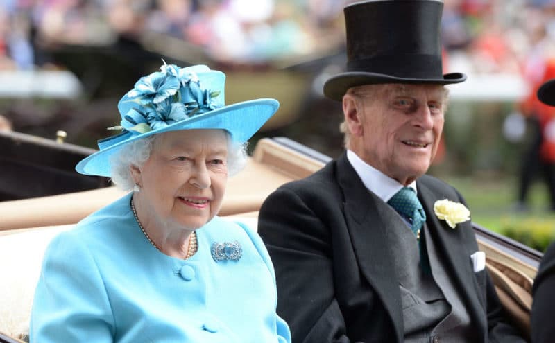 El esposo de la reina Isabel II, duque de Edimburgo, se encuentra gravemente hospitalizado