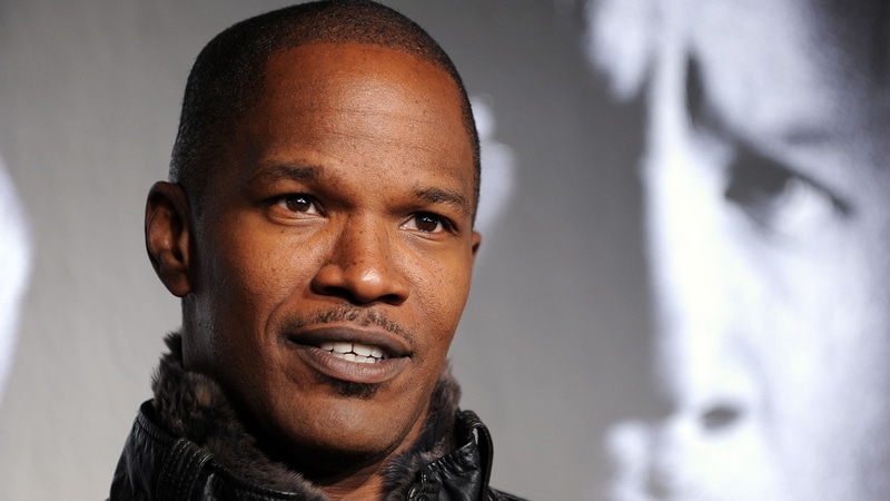 LOS ANGELES, CA - OCTOBER 06: Actor Jamie Foxx arrives at the premiere screening of Overture Films' "Law Abiding Citizen" held at Grauman's Chinese Theatre on October 6, 2009 in Los Angeles, California. (Photo by Frazer Harrison/Getty Images for Overture)