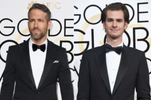 El tremendo morreo entre Ryan Reynolds y Andrew Garfield en los Globos de Oro
