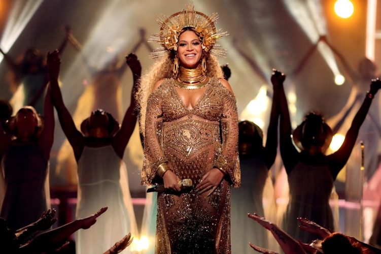 Beyoncé y sus mellizos ya están en casa tras recibir, por fin, el alta médica