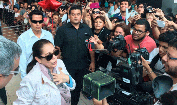 Isabel Pantoja y Chabelita, primer y emotivo reencuentro con Perú tras dos décadas de vida juntas