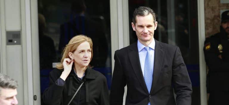 Se confiesa: Cristina de Borbón, dolida por el ostentoso baño de masas de Letizia y Felipe VI