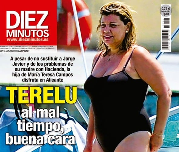 La espectacular portada de Carlota Corredera luciendo cuerpazo en bañador