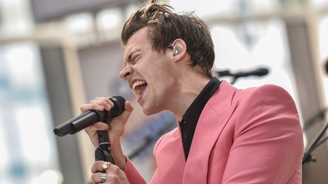 Harry Styles lo afronta y habla abiertamente sobre su sexualidad