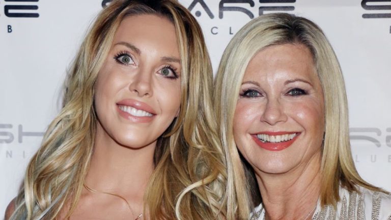 Olivia Newton-John angustiada y desesperada por las numerosas adicciones de su hija Chloe Lattanzi