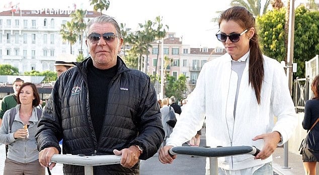 Pedro J. Ramírez y otros famosos con novias que podrían ser su hijas