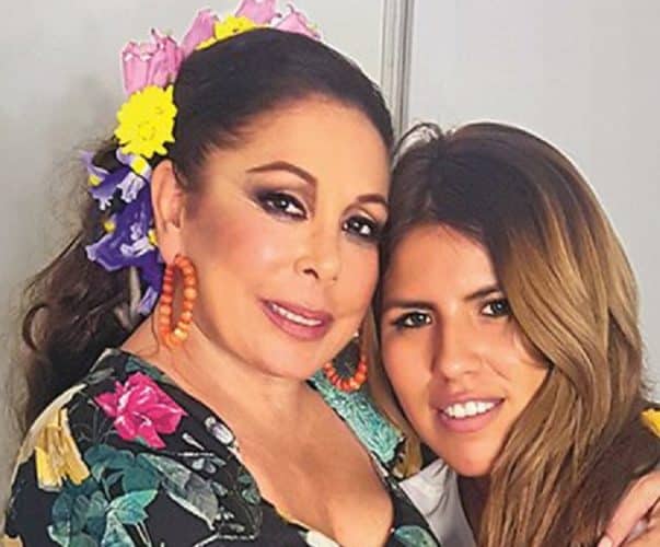 Chabelita hace feliz a su madre, Isabel Pantoja, con su cambio de vida y su apoyo incondicional