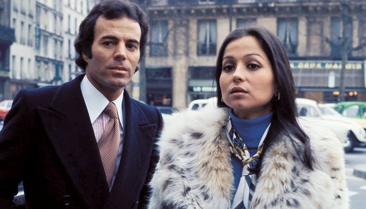 Isabel Preysler confiesa entre amigos que no habrá boda con Vargas Llosa: "Llevo casada toda la vida"