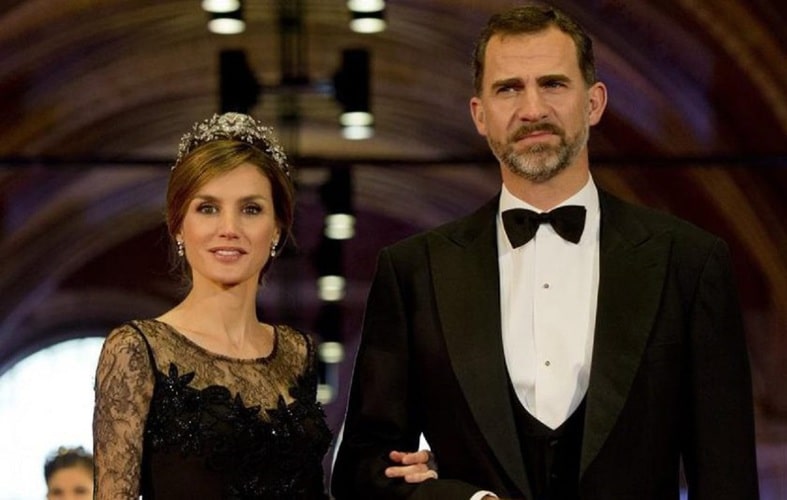 María Zurita desafía a la reina Letizia, otra vez, y provoca un cisma en Zarzuela en un día clave reina Letizia