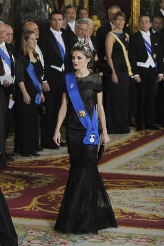 Doña Letizia: Los 10 looks más caros y ostentosos en el armario de la Reina