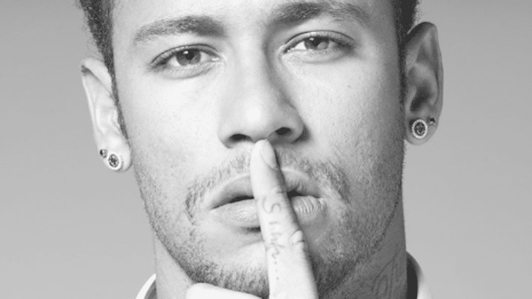 Neymar se marcha a París en donde podría tener su primera cita con Demi Lovato