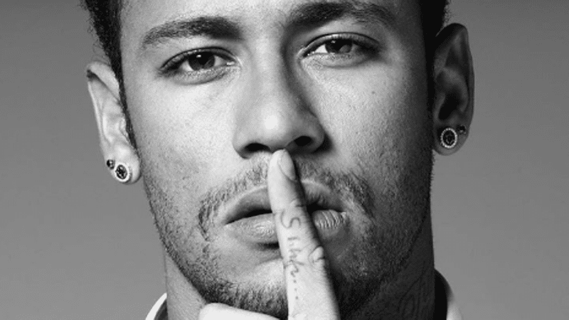 neymar, uno de los futbolistas más polémicos