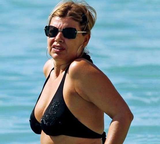 Terelu Campos posa así de espectacular en bikini para dar la noticia que llevaba años esperando