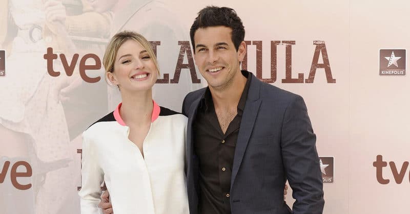 María Valverde le desea lo mejor a Mario Casas con Desiré Cordero