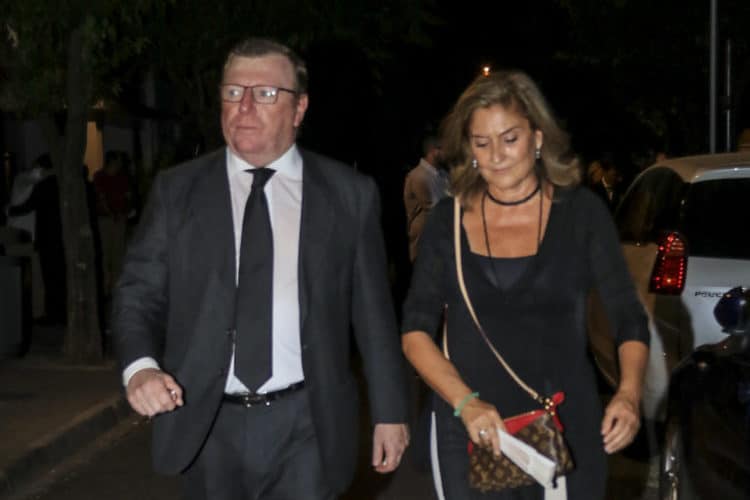 Dolor y lágrimas en el último adiós a Carlos Cadaval, hermano de ‘Los Morancos’