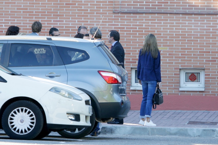 La reina Letizia vuelve a manifestar una de sus obsesiones en la 'vuelta al cole' de Leonor y Sofía