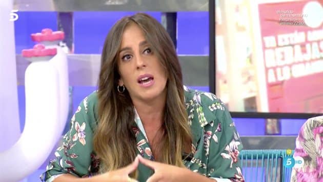 Carmen Gahona incendia 'Sálvame' arremetiendo duramente contra Carlota Corredera y Anabel Pantoja