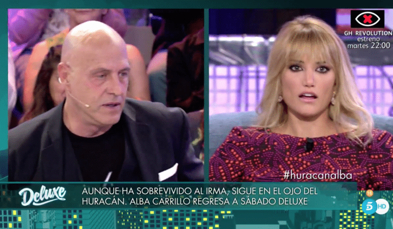Alba Carrillo se estrena como reportera y le surgen dos nuevos e impensables enemigos públicos