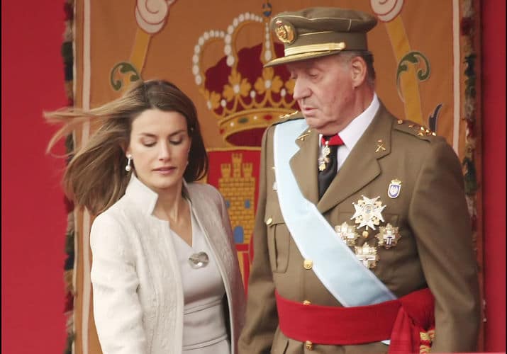 Letizia: Los motivos que han provocado que la relación con sus suegros sea hoy tensa e inexistente