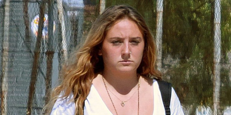 El cumpleaños más amargo de Ro Flores: distanciada de su madre y con su padre en el punto de mira de la justicia