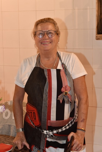 La nueva vida de Maite Zaldívar: del lujo más ostentoso de Marbella al olor a frito de las cocinas
