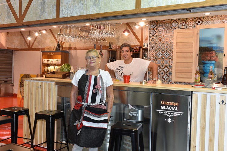 La nueva vida de Maite Zaldívar: del lujo más ostentoso de Marbella al olor a frito de las cocinas