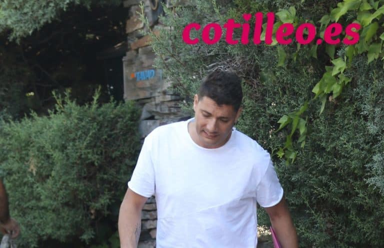 Primeras imágenes de Fran Álvarez, exmarido de Belén Esteban, acudiendo a su clínica de desintoxicación