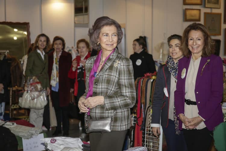 La Reina Sofía reaparece junto a inesperadas compañías