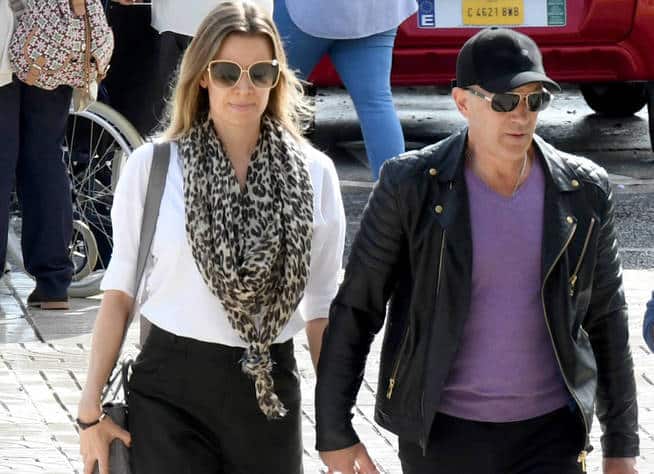 Antonio Banderas habla de su relación con Lorena Calero y Nicole Kimpel se enfada