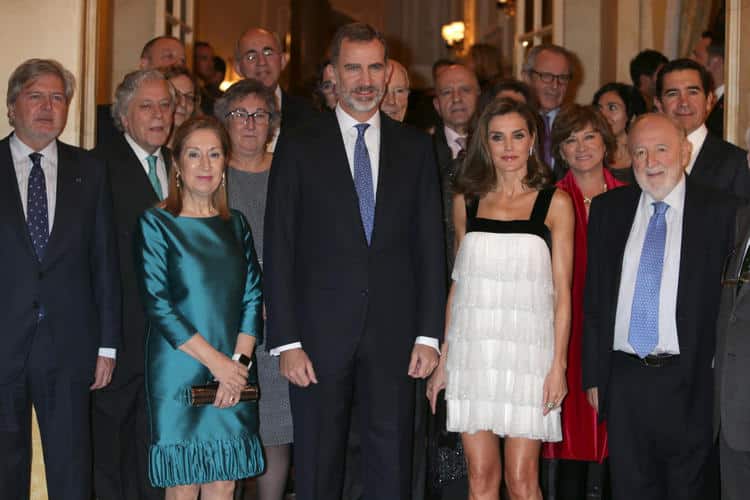 Letizia: Los mensajes ocultos que escondía el vestido más polémico de la Reina de España