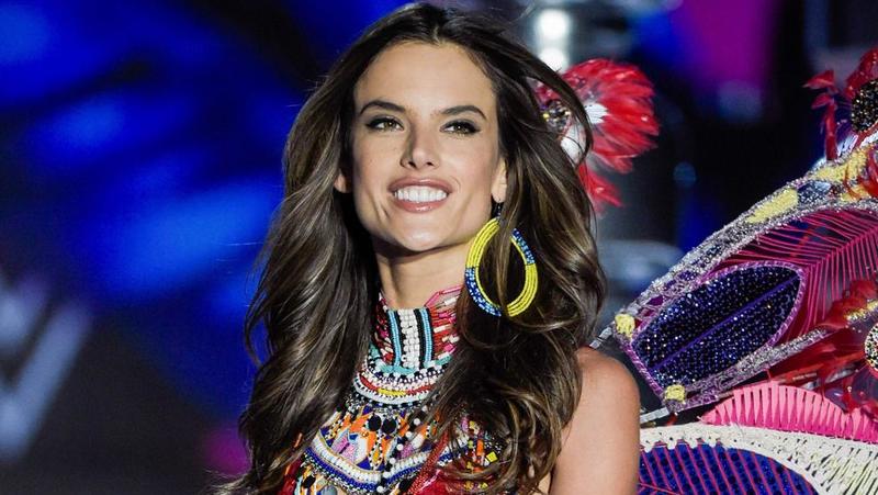 Tiembla Georgina: un ángel de Victoria's Secret se declara a Cristiano Ronaldo