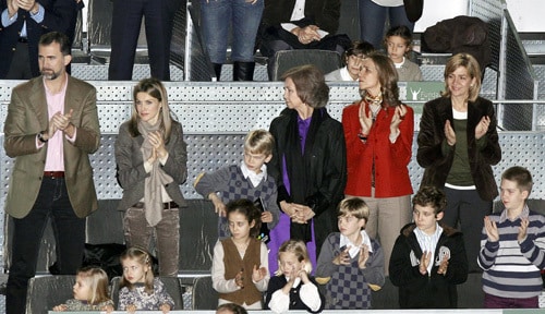 Felipe y Letizia cierran filas y atizan a sus sobrinos con el látigo de la indiferencia