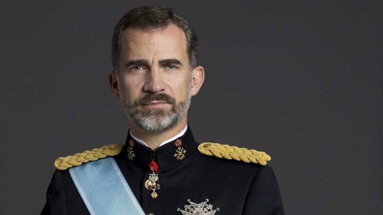 El emotivo mensaje de Felipe VI sobre la reina tras anunciar que tiene coronavirus