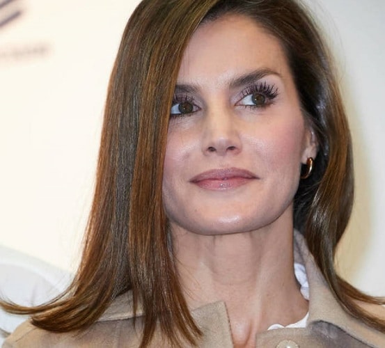 Letizia, cortina de humo en FITUR ante los graves problemas en Zarzuela
