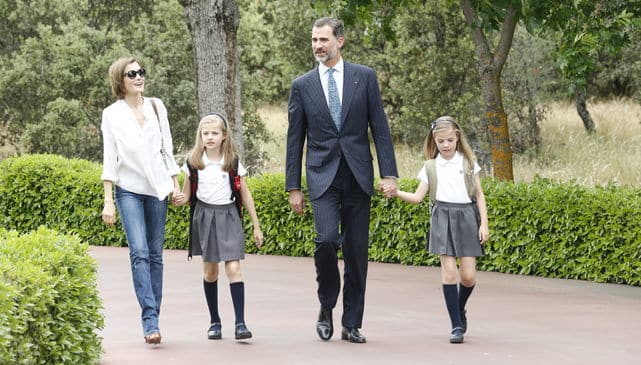 Letizia-Leonor-Sofia-Felipe-VI_ECDIMA20150612_0030_23.jpg