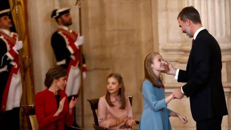 Letizia, aterrorizada por la advertencia que doña Sofía lanzó sobre sus hijas