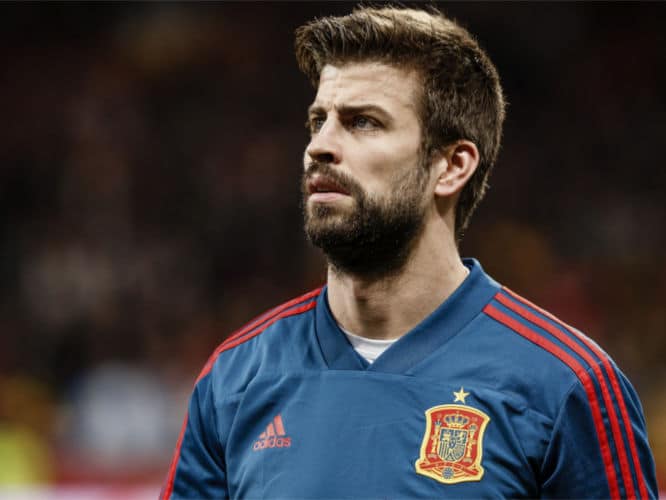 Shakira, más lejos que nunca de Piqué en su partido más especial