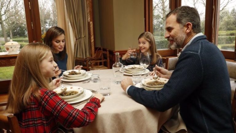 La Casa Real se convierte en carne de memes